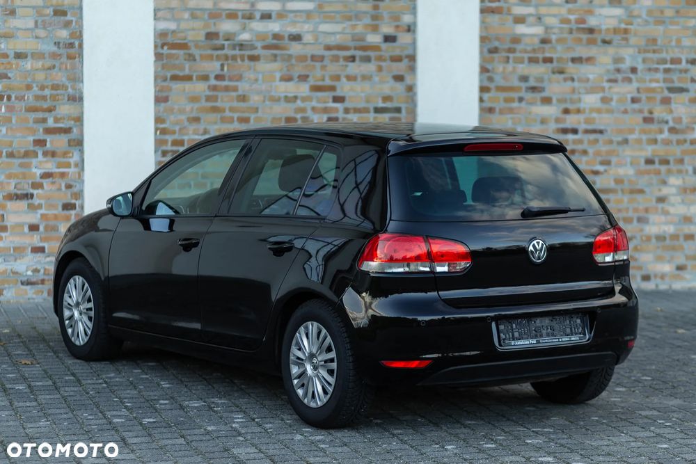 Volkswagen Golf VI 1.6 Comfortline - 19