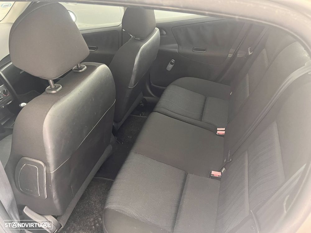 Peugeot 207 70 HDi FAP Filou - 6