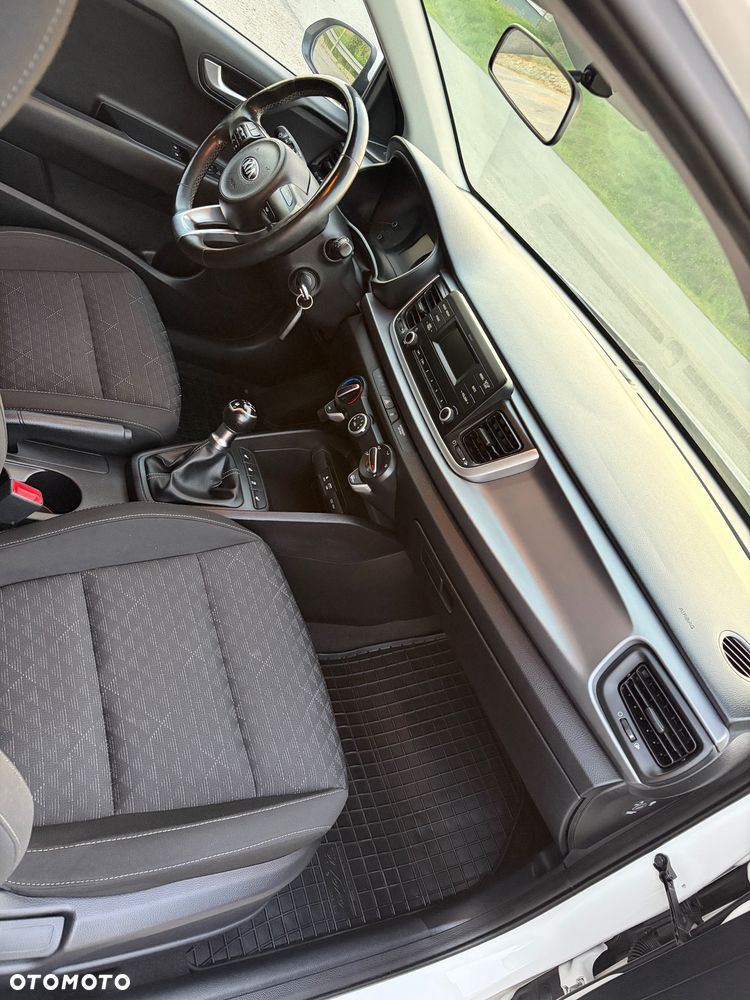 Kia Rio 1.2 L - 34