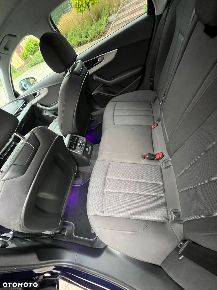 Audi A4 Limousine 35 TFSI S tronic - 11