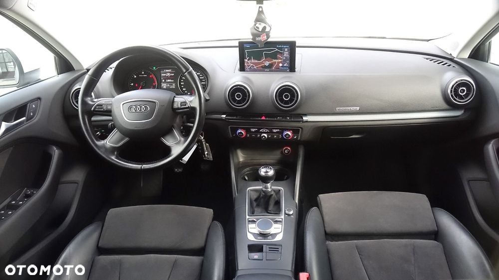 Audi A3 Sportback - 6