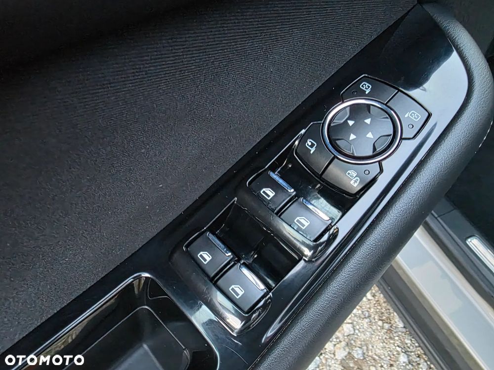 Ford S-Max 2.0 TDCi Titanium PowerShift - 12