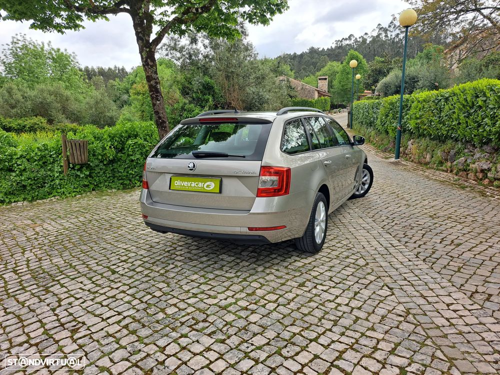 Skoda Octavia Break 1.6 TDi Ambition - 27