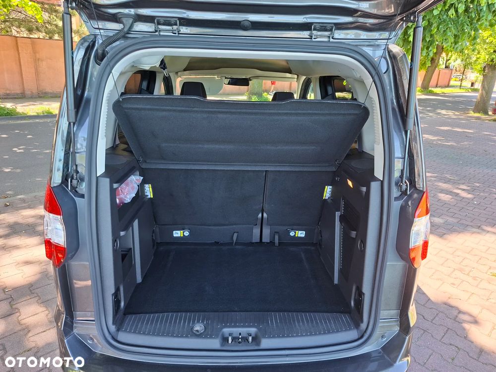 Ford Tourneo Courier 1.5 TDCi S&S Titanium - 8