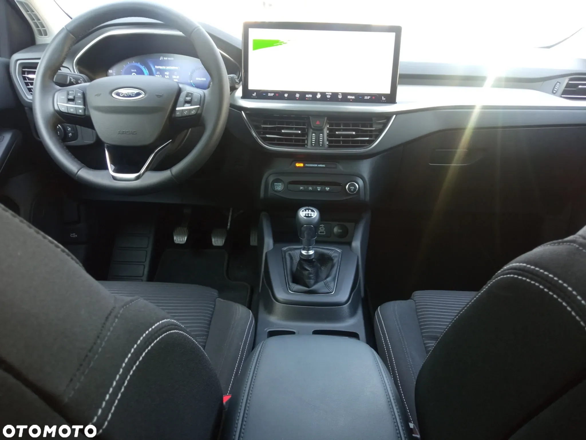 Ford Focus 1.0 EcoBoost Titanium Design - 16