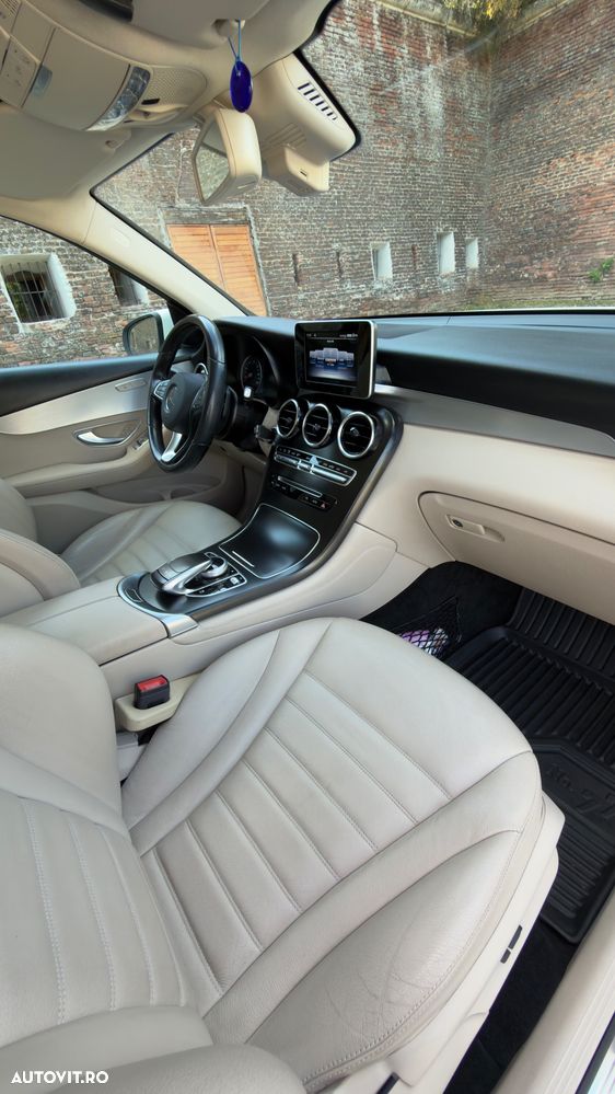 Mercedes-Benz GLC 250 d 4MATIC - 10