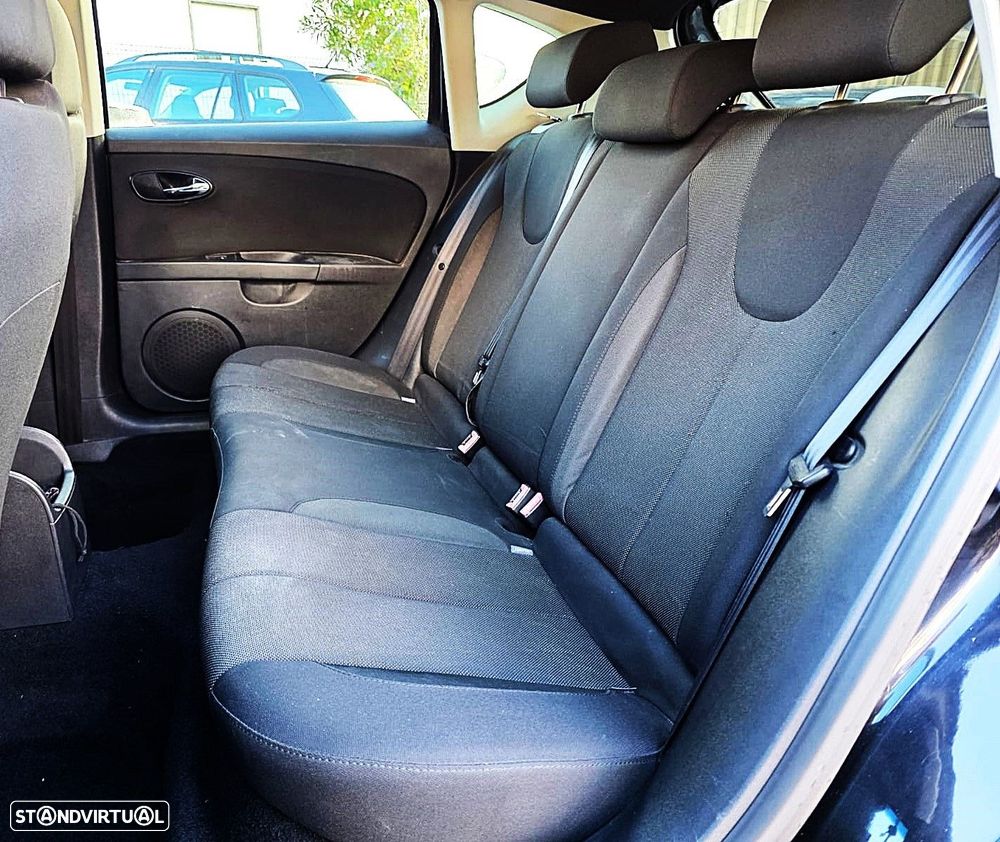 SEAT Leon 2.0 TDI FR - 11