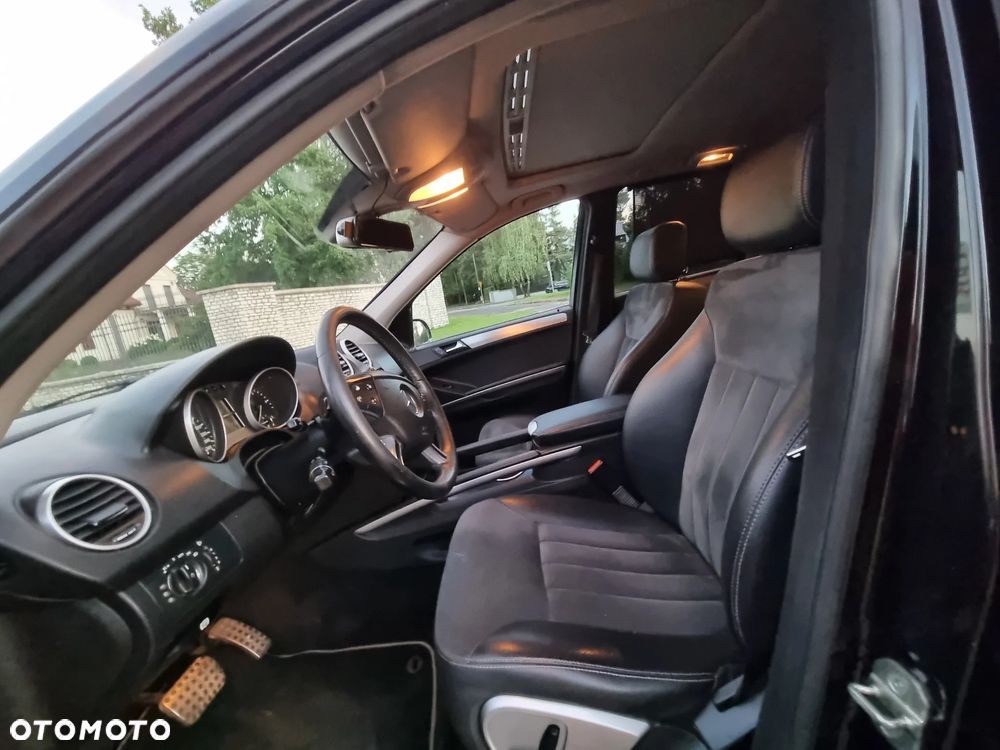 Mercedes-Benz ML - 9