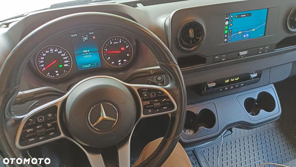 Mercedes-Benz Sprinter - 3