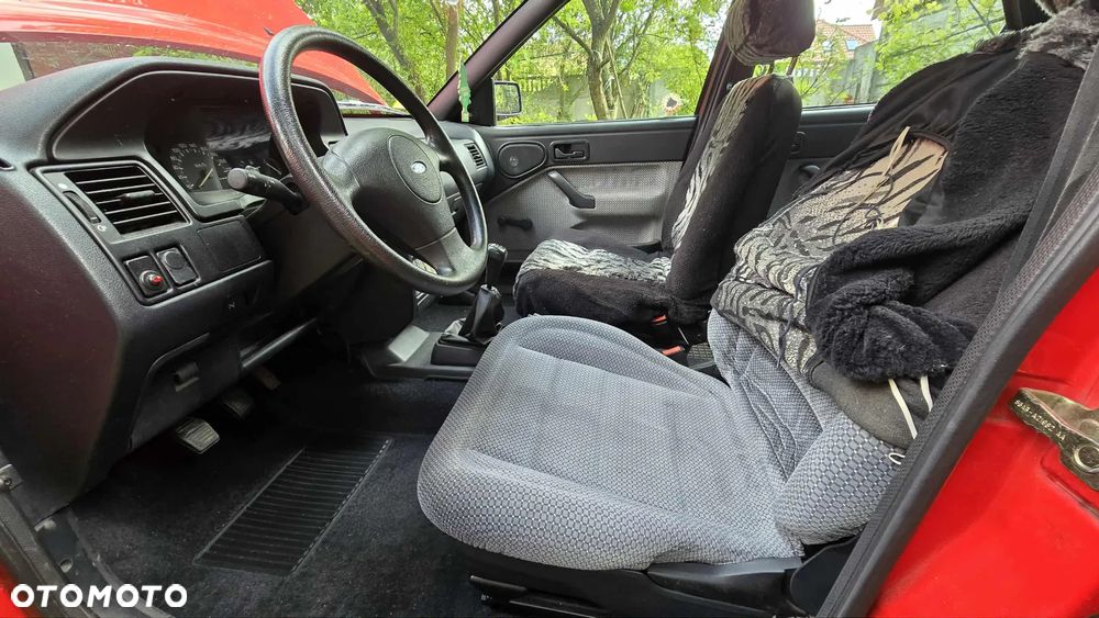 Ford Escort 1.3 CL - 8