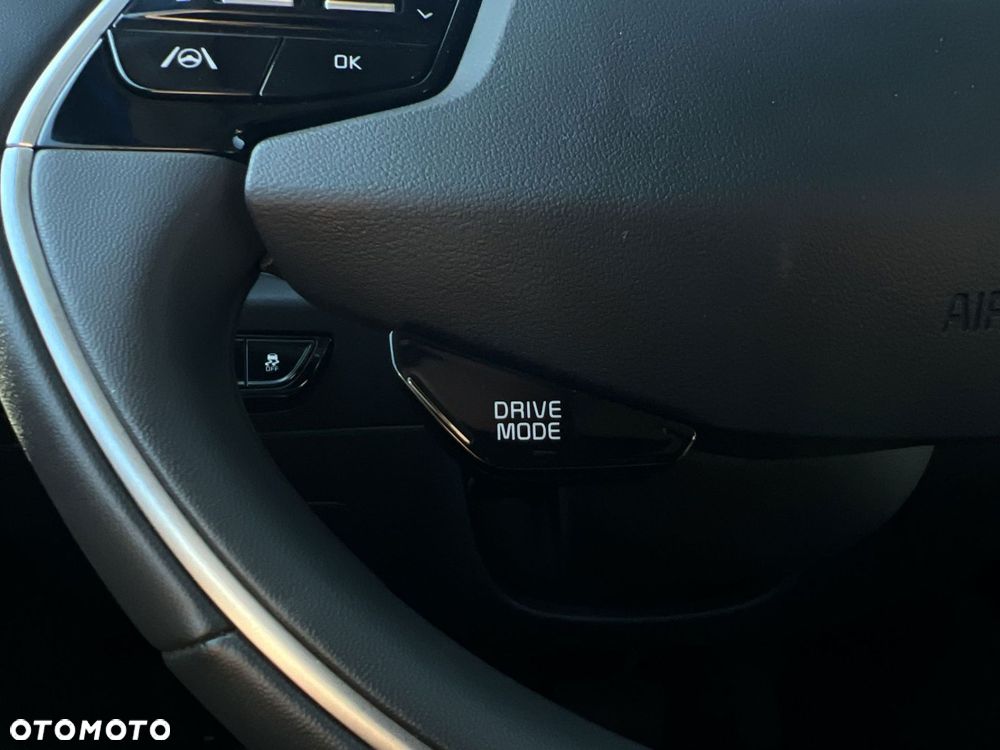 Kia Niro 1.6 GDI Hybrid M - 29