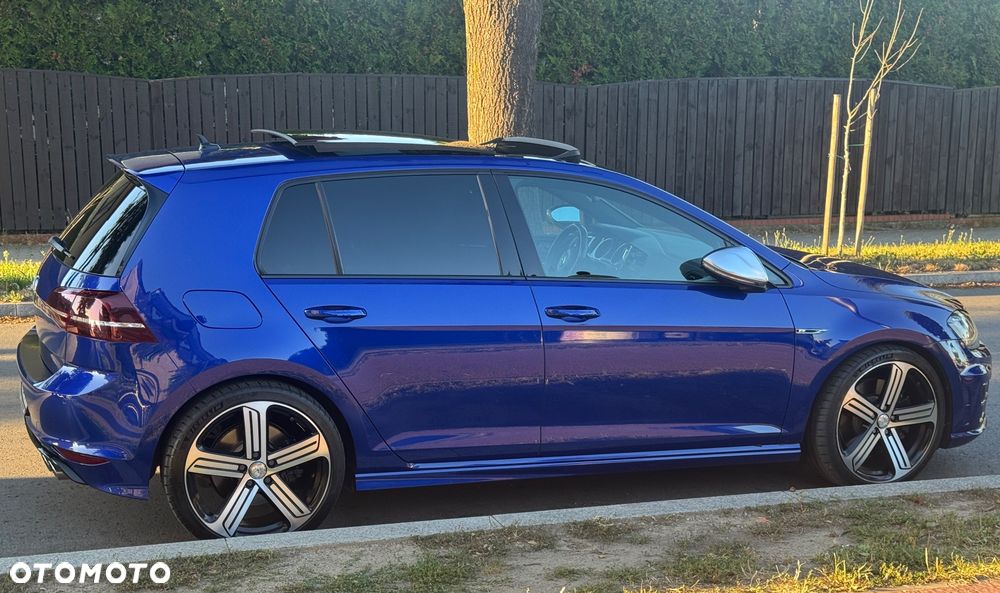 Volkswagen Golf - 6