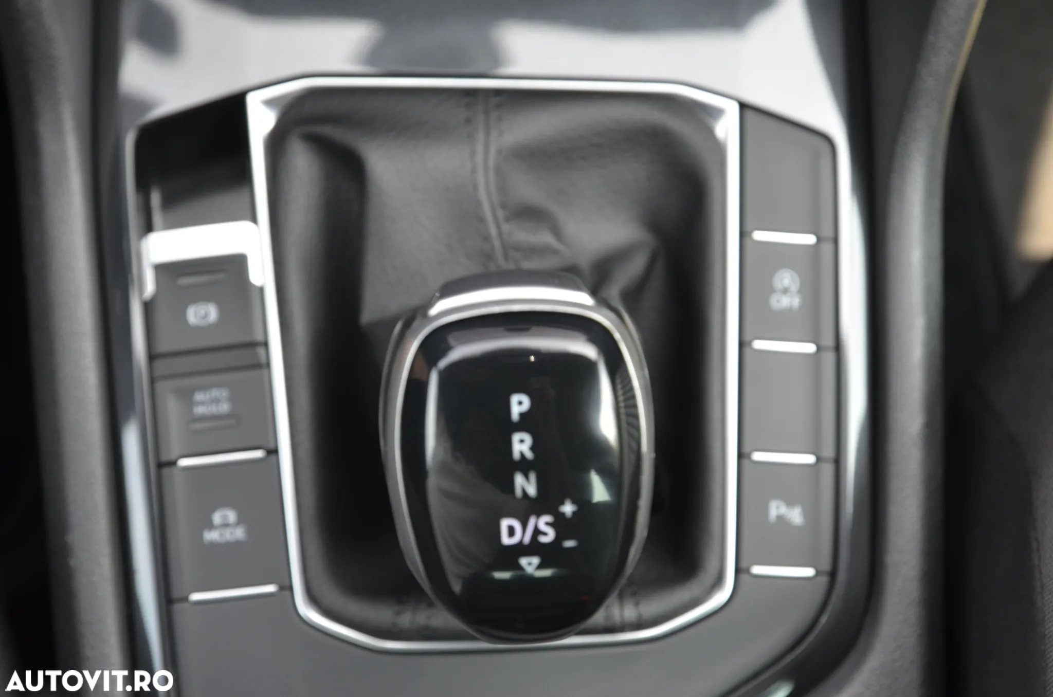 Volkswagen Tiguan 2.0 TDI DSG Life - 30