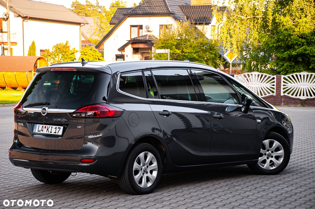 Opel Zafira - 11