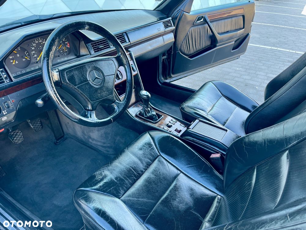 Mercedes-Benz Klasa E - 9