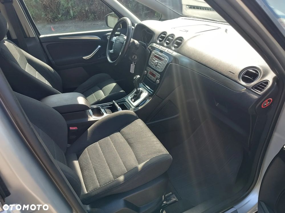 Ford S-Max 2.0 EcoBoost Titanium - 16