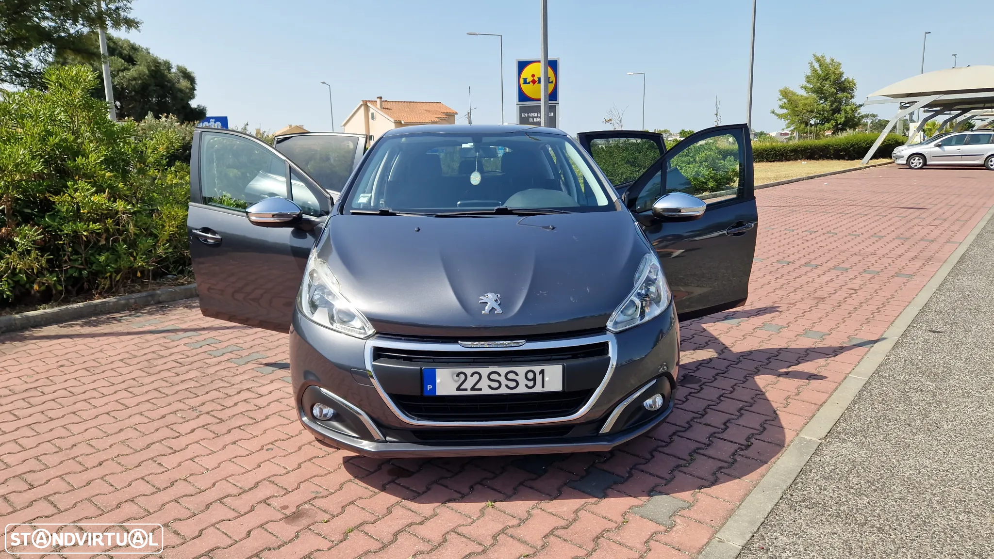 Peugeot 208 1.2 PureTech Style - 8