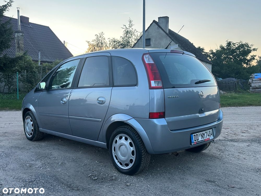 Opel Meriva 1.6 16V (Essentia) - 7