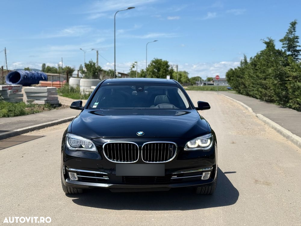 BMW Seria 7 740d xDrive Edition Exclusive - 3