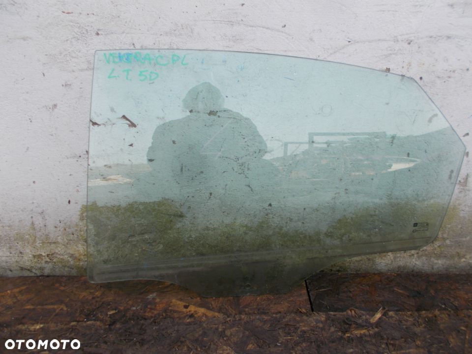 OPEL VECTRA C LIFT SIGNUM 5D SZYBA LEWA TYŁ TYLNA - 1