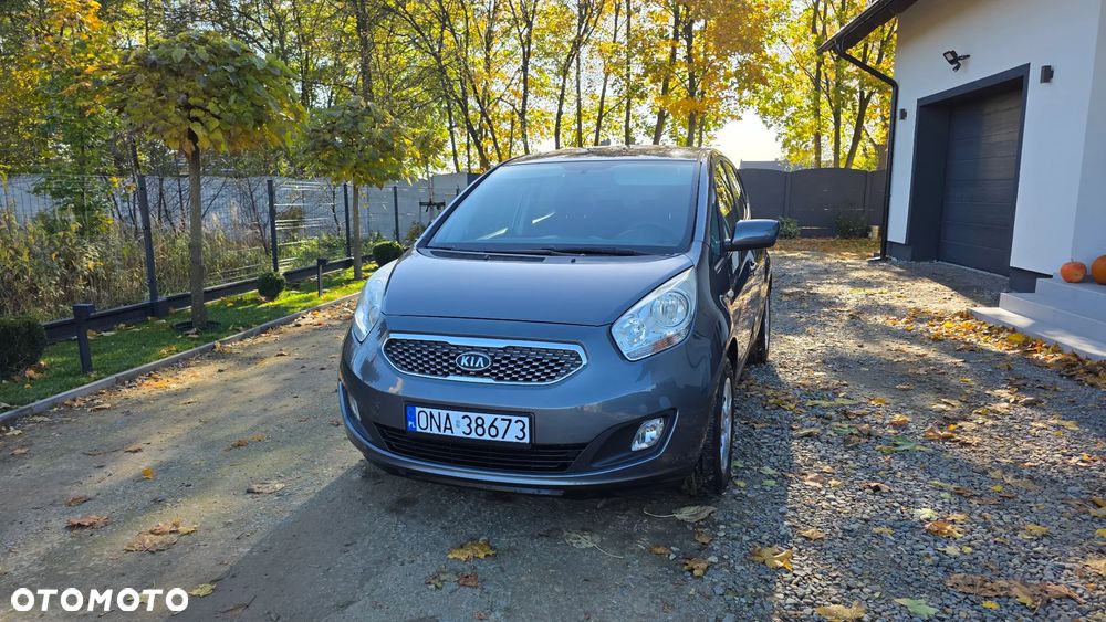 Kia Venga 2010 photo 3