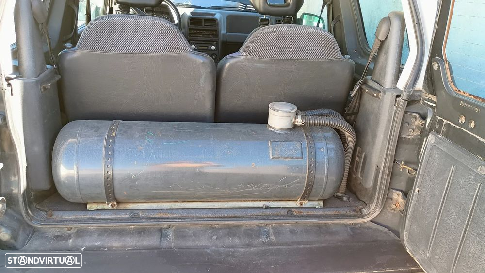 Suzuki Vitara 1.6 JLX 8V - 12