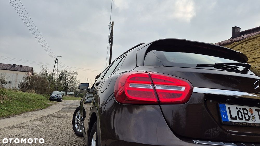 Mercedes-Benz GLA 180 (CDI) d Urban - 2