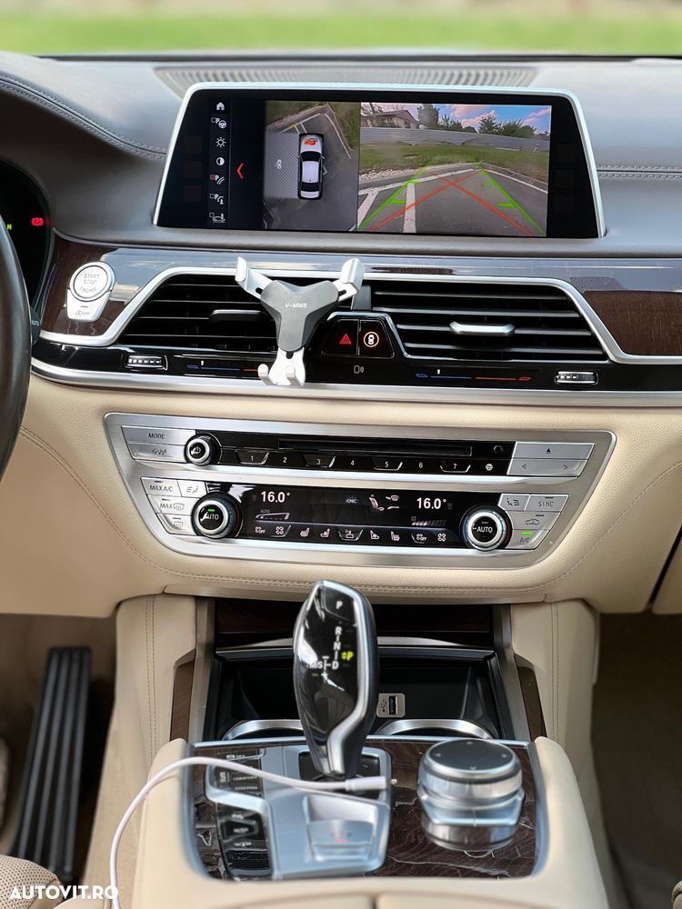 BMW Seria 7 730d xDrive - 10