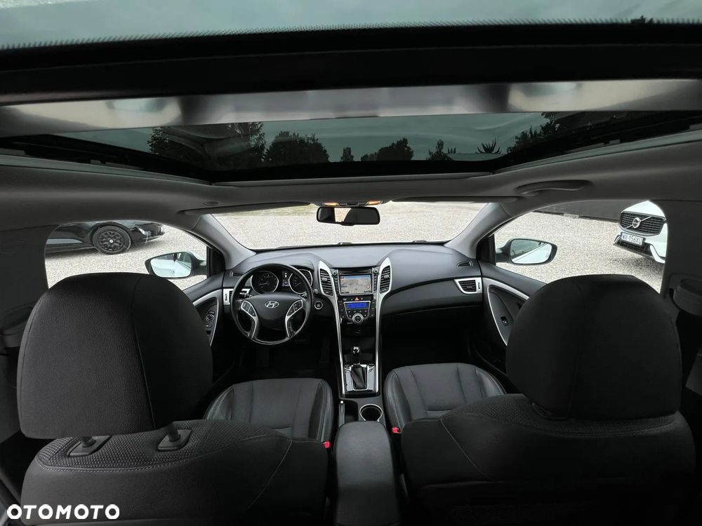 Hyundai i30 1.6 GDI Premium - 17