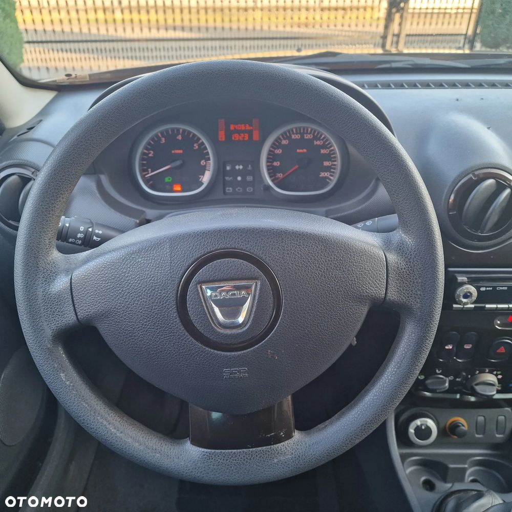 Dacia Duster 1.6 Laureate 4x4 - 8