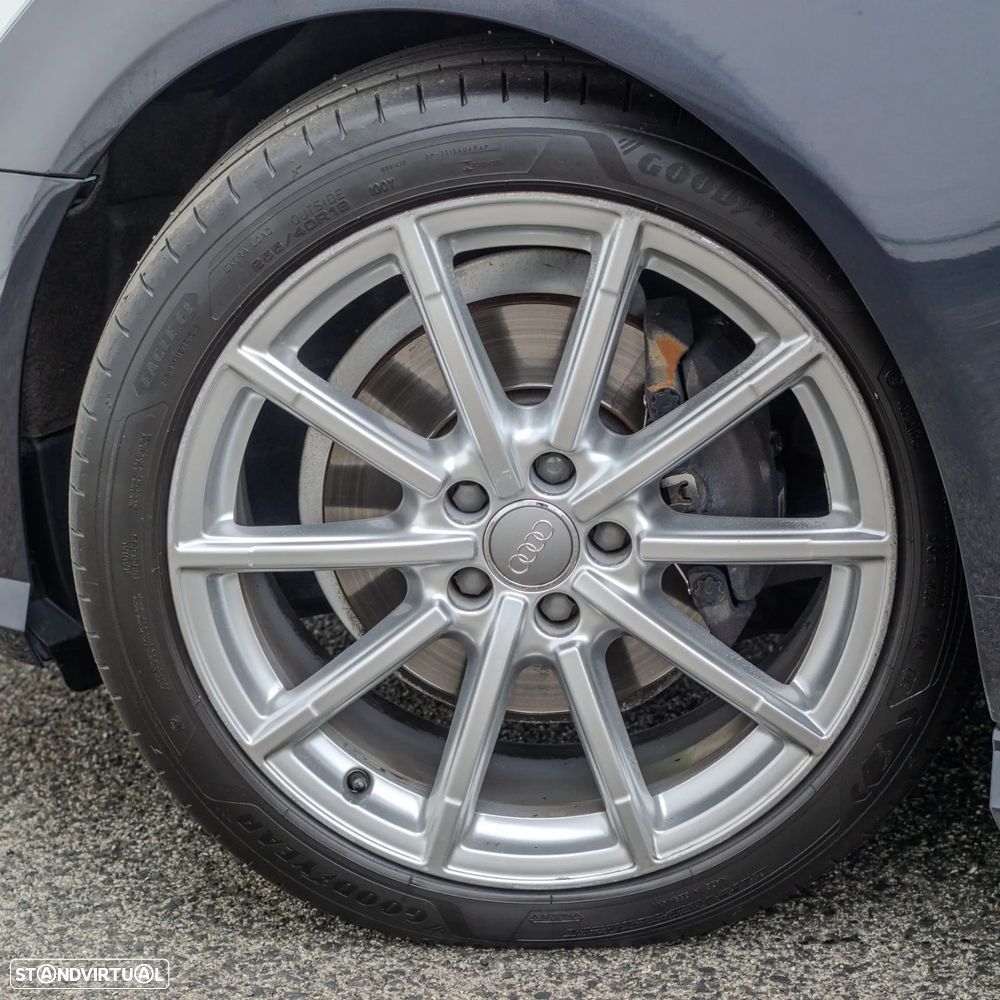 Audi A6 Avant 2.0 TDi Exclusive S tronic - 31