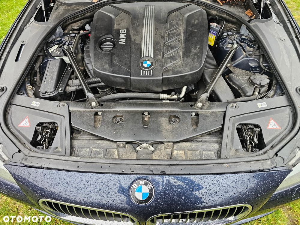 BMW Seria 5 520d - 12