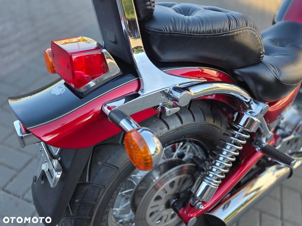 Suzuki Intruder - 22