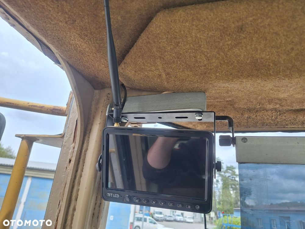 CAST 928 F 4X4 - 18