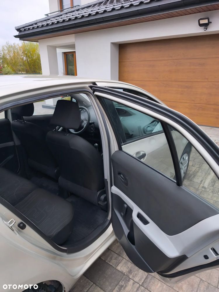 Toyota Yaris 1.0 Luna - 10