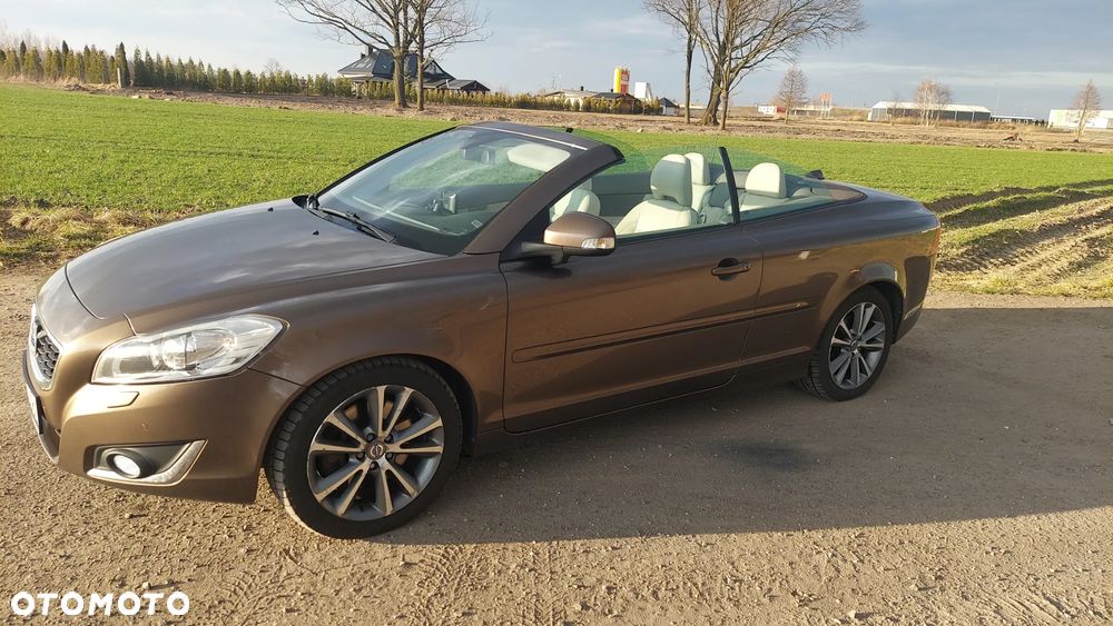 Volvo C70 D3 Summum - 21