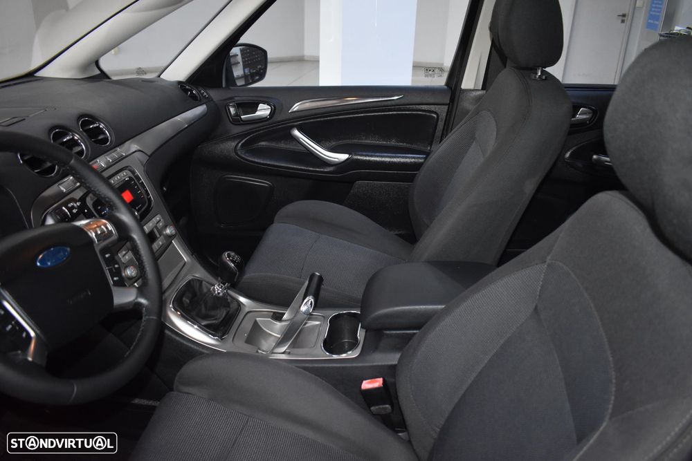 Ford S-Max 2.0 TDCi Trend 7L - 20