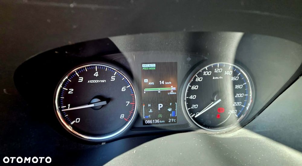 Mitsubishi Outlander 2.0 Instyle SDA 4WD CVT - 23