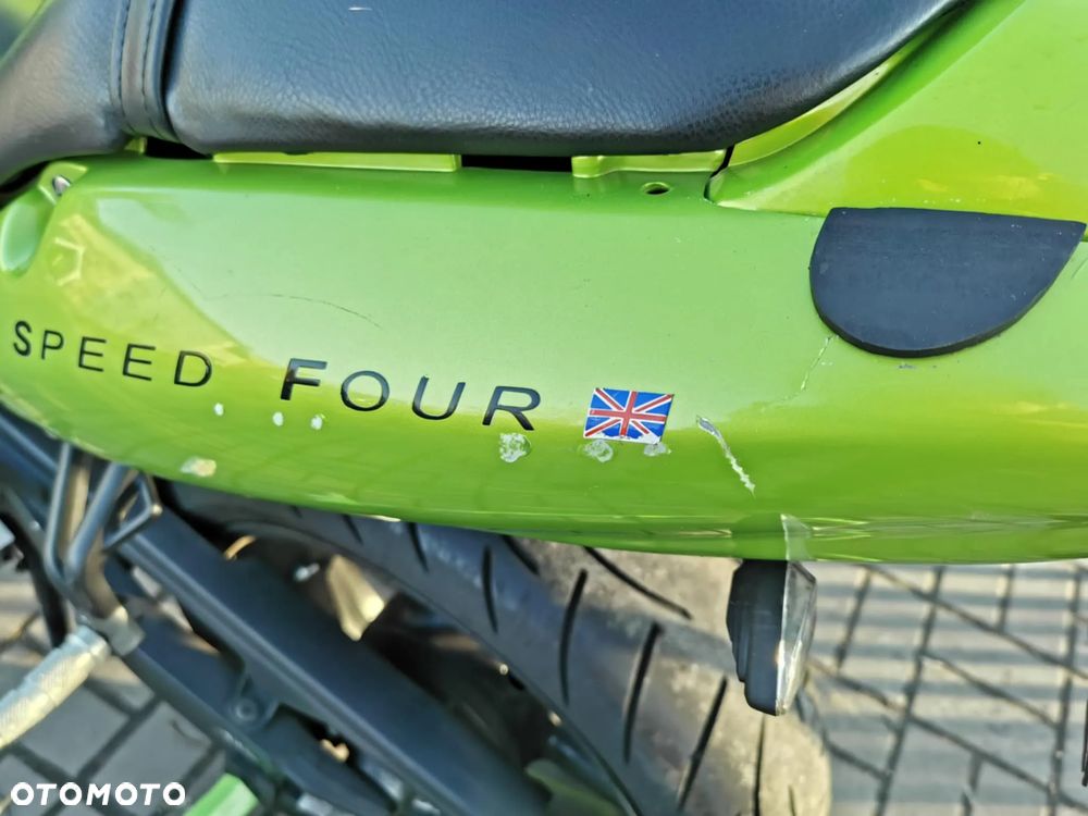 Triumph Speed Four - 12