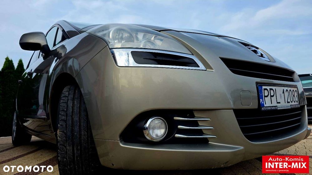 Peugeot 5008 - 8