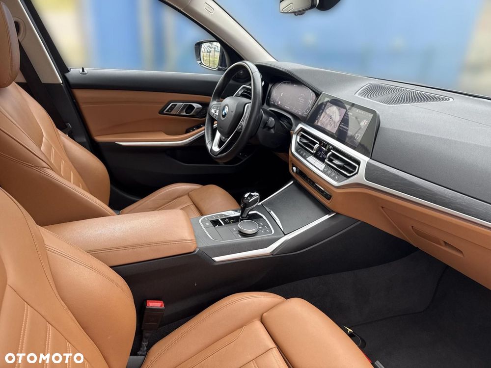 BMW Seria 3 330e Luxury Line - 7