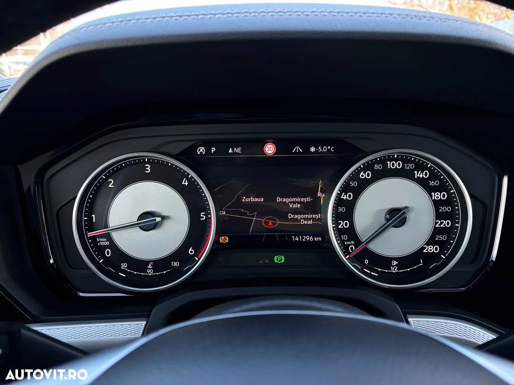 Volkswagen Touareg V6 TDI Style - 10