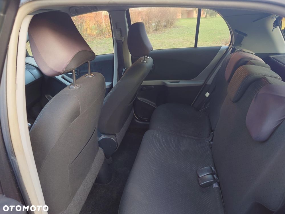 Toyota Yaris 1.0 VVT-i Luna - 14