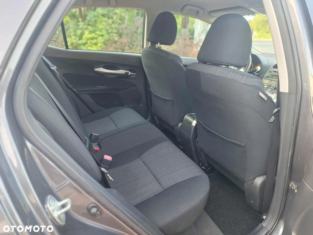 Toyota Auris 1.6 2010 - 15