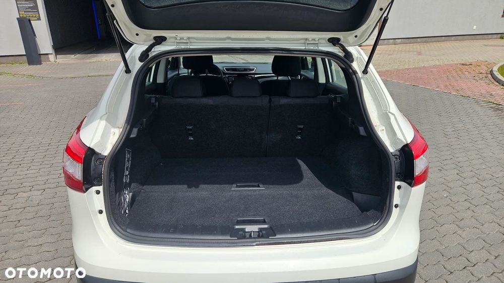 Nissan Qashqai 1.2 DIG-T N-Connecta EU6 - 9