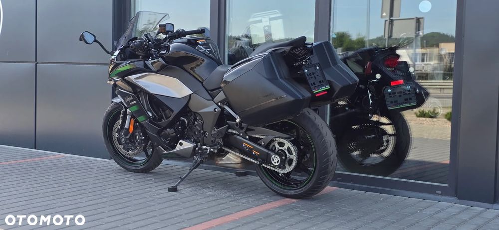 Kawasaki Ninja 1000 SX - 26