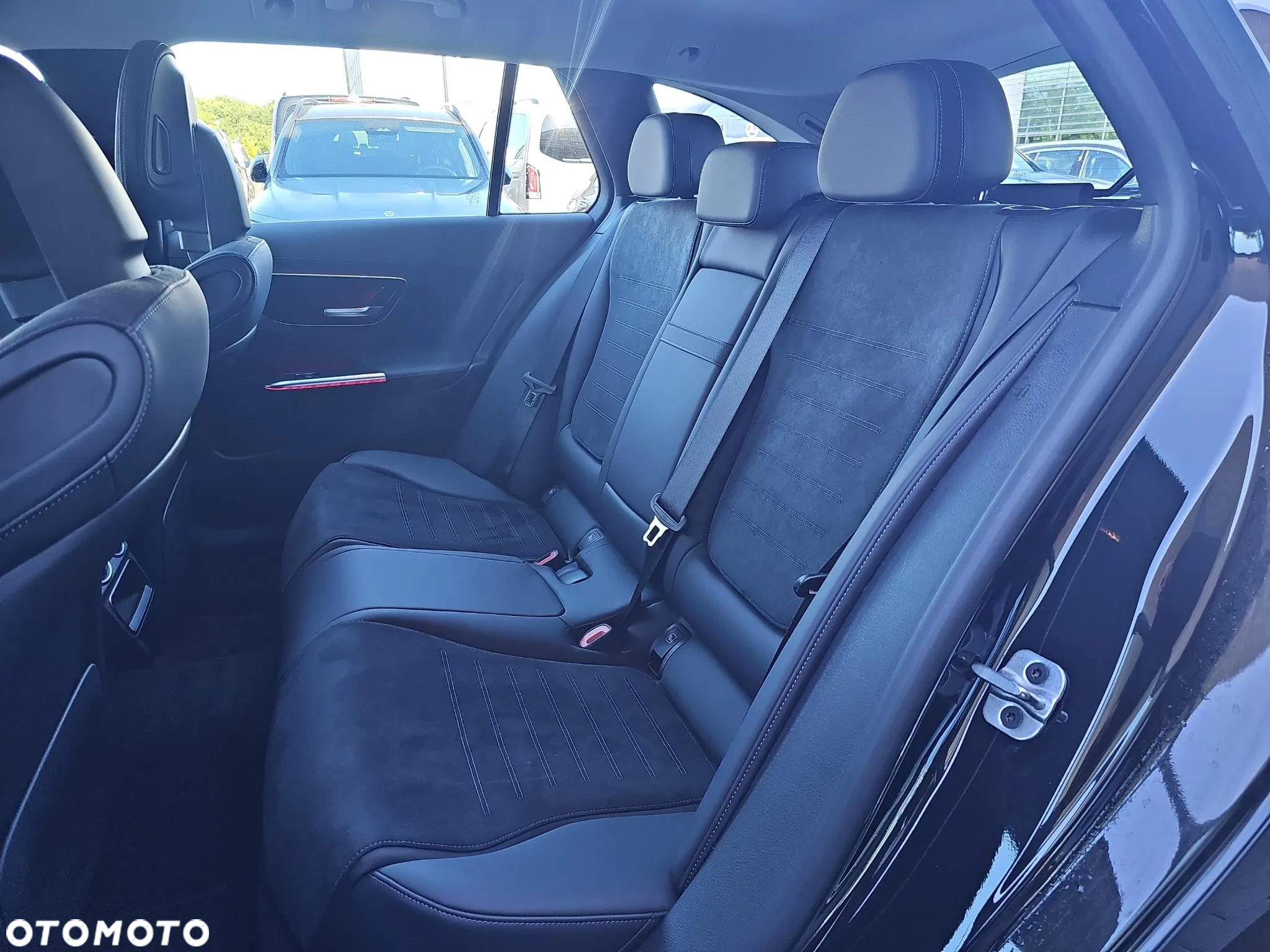 Mercedes-Benz Klasa C 180 T 9G-TRONIC AMG Line - 10
