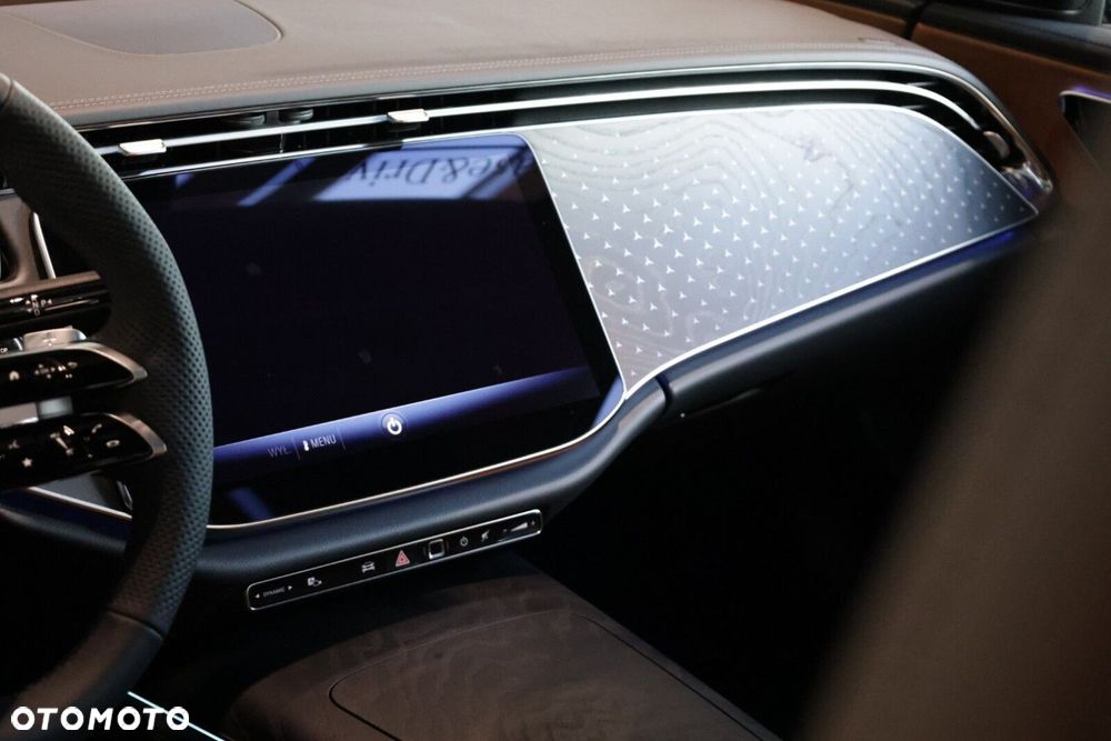 Mercedes-Benz Klasa E - 19