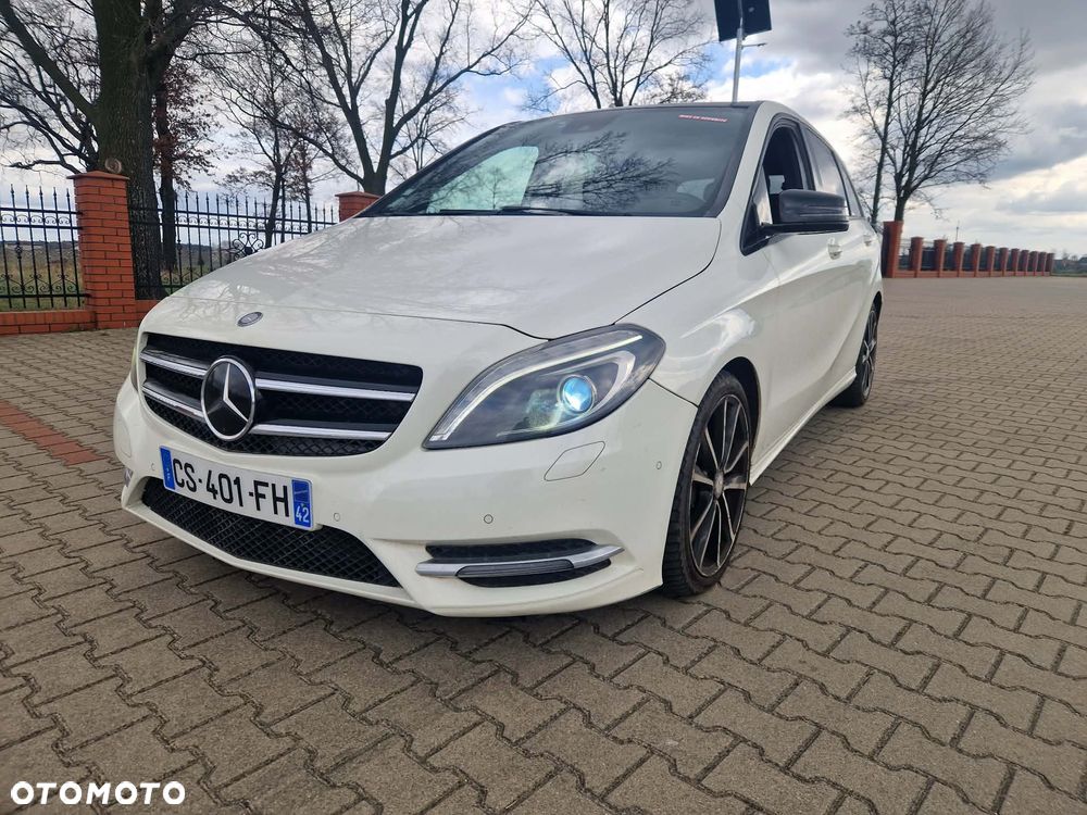 Mercedes-Benz Klasa B 200 CDI (BlueEFFICIENCY) - 1