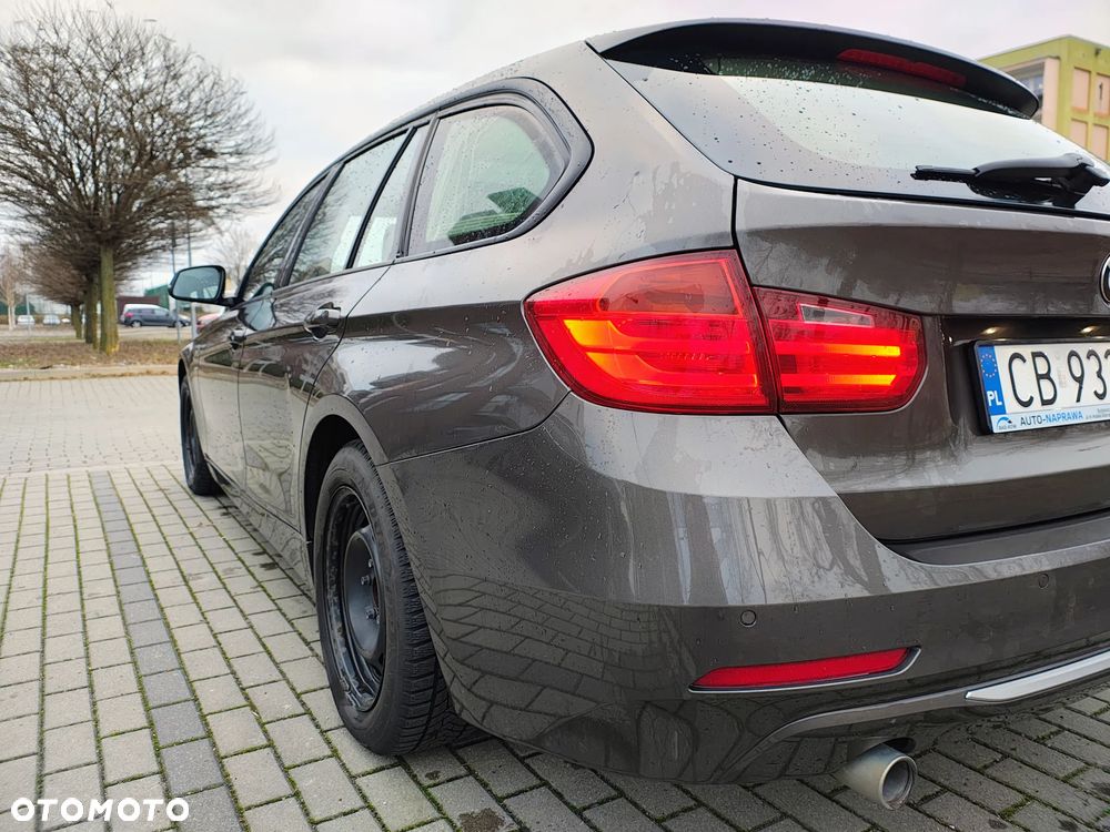 BMW Seria 3 320d Sport-Aut Modern Line - 10